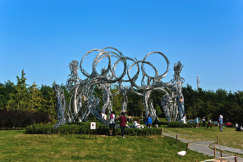 “奥运雕塑园”建设启动及首批雕塑落成剪彩仪式举行