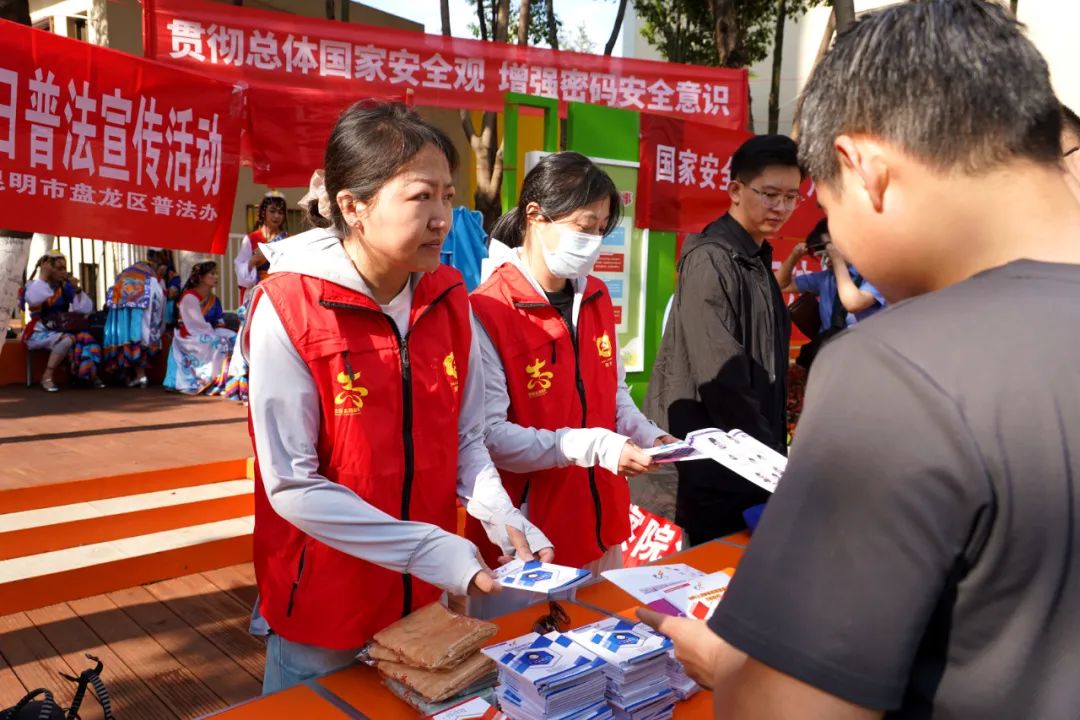 共青森林公园设 39 根共杆，精准定位助你平安游园