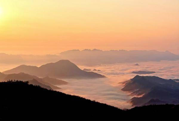 云蒙风景区：避暑胜地，自然与人文景观交相辉映